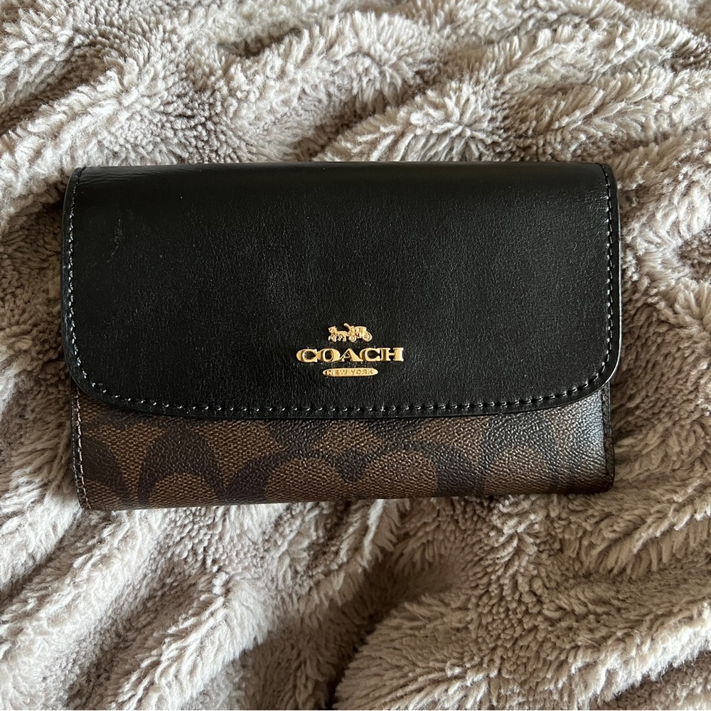 Coach Medium Envelope Wallet In Signature C - in Black /Brown Leather F32485